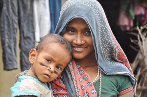 Image of mother and baby in Manpur village